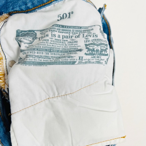 NEW Levi’s Premium 501 High Rise Distressed Shorts - Picture 7 of 12